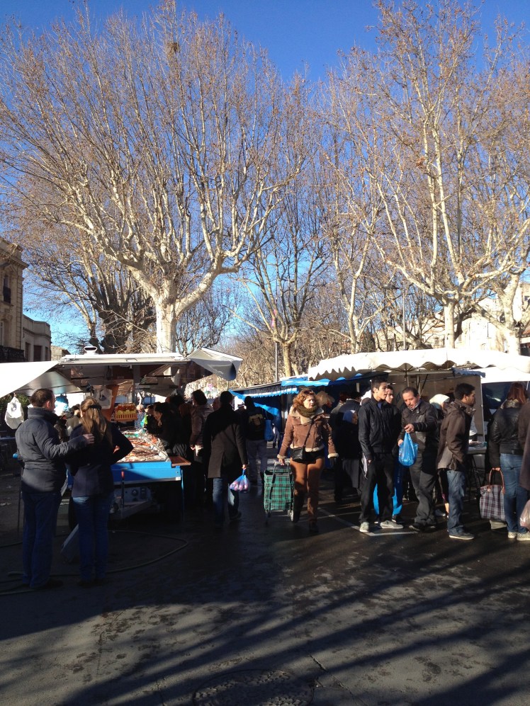 A feira de Arles encerra as atividades sempre no início da tarde