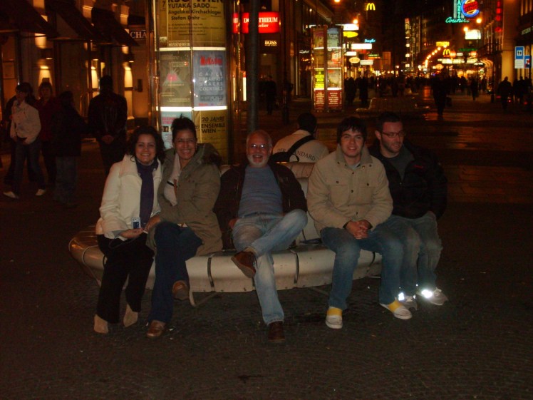 Descanso depois de caminhada pelo Centro de Viena, na Áustria